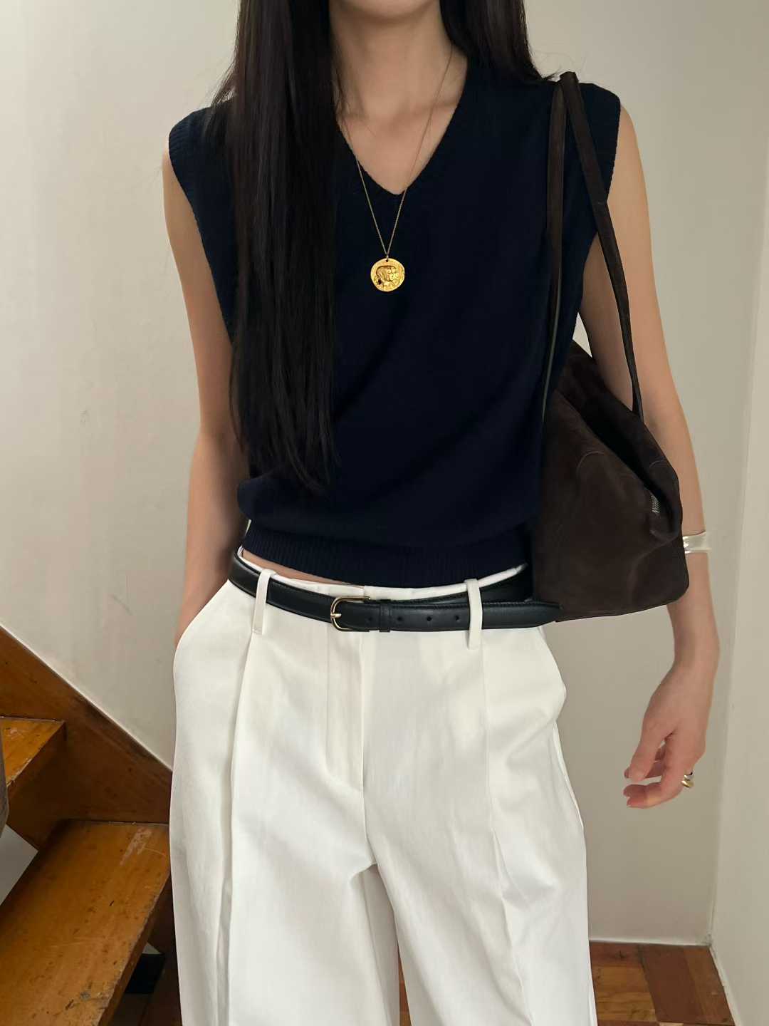 111526 - You Need V Knit Vest