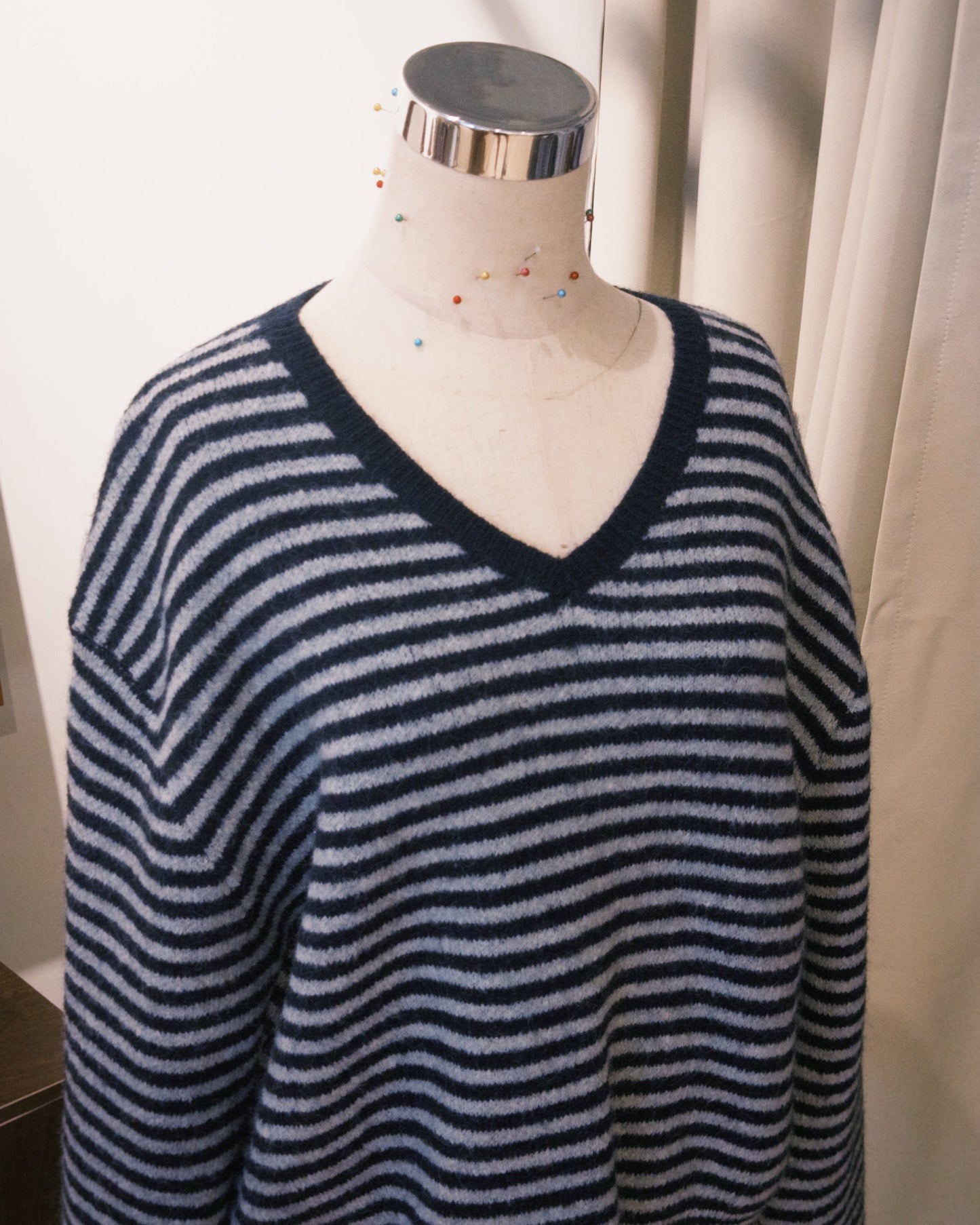 111549 - V Neck Stripe Top