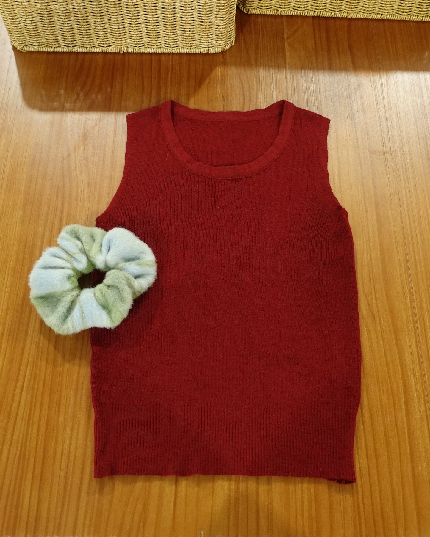 111505 Twins Cardigan & Tank Top