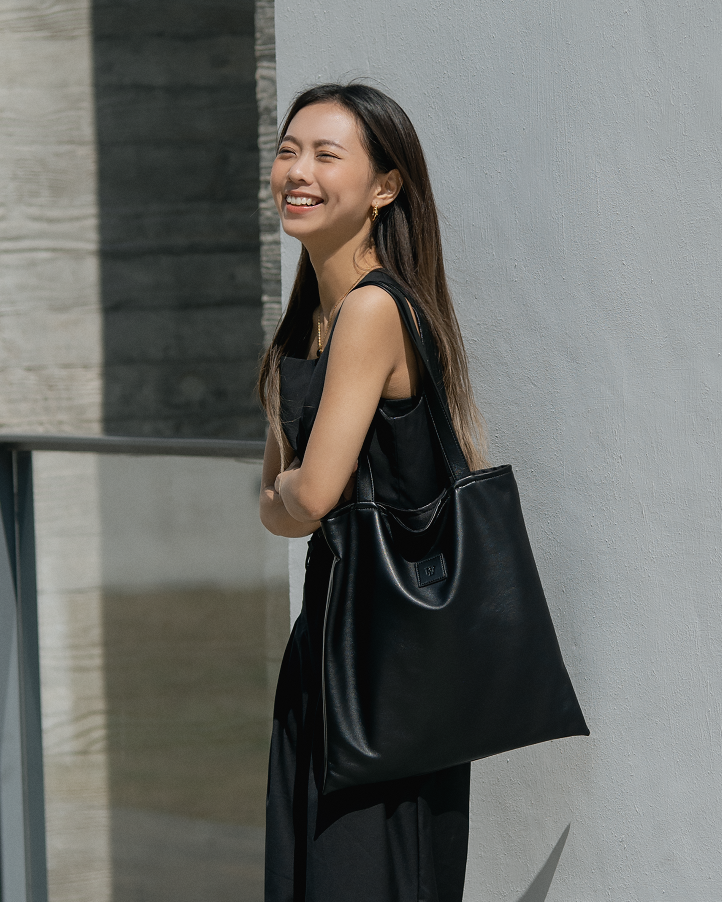 Sq.Tote - PU leather Black