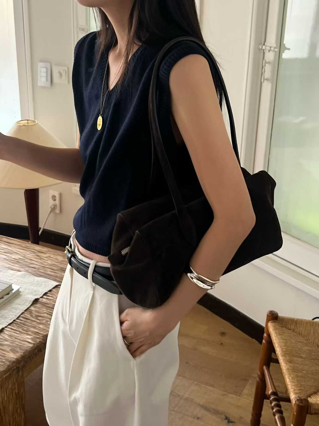 111526 - You Need V Knit Vest