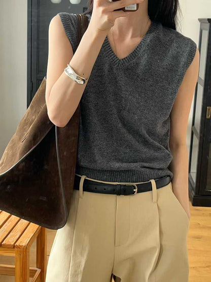 111526 - You Need V Knit Vest
