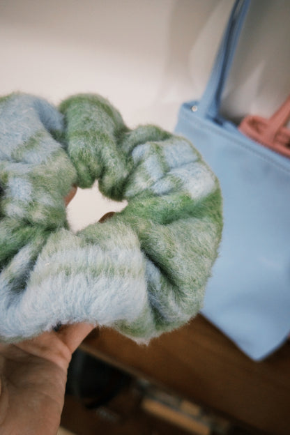 Fluffy Checkered Thick Scrunchie