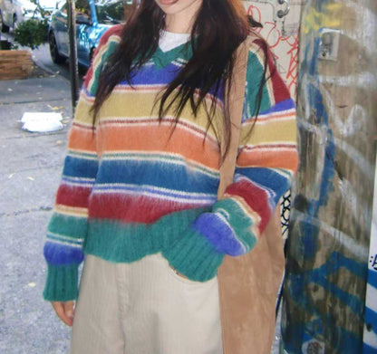 111542 - Christmas Rainbow V Neck Knit