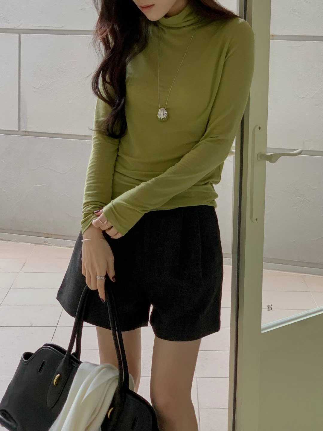 111544 - Mixed Wool Pocket Short