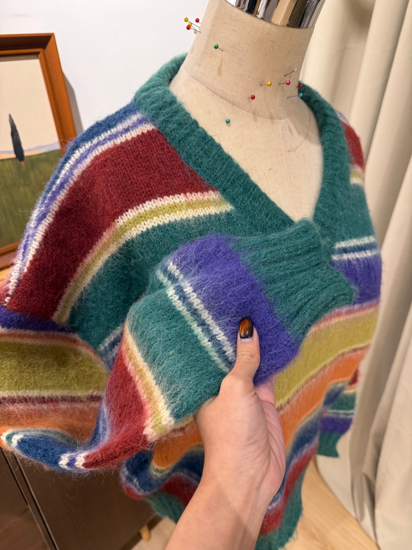 111542 - Christmas Rainbow V Neck Knit