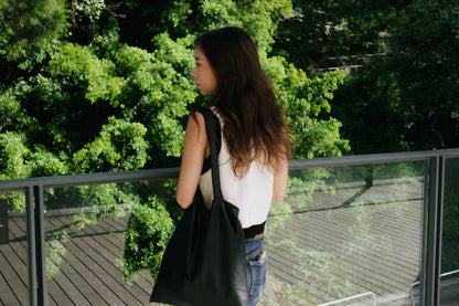 Sq.Tote - PU leather Black