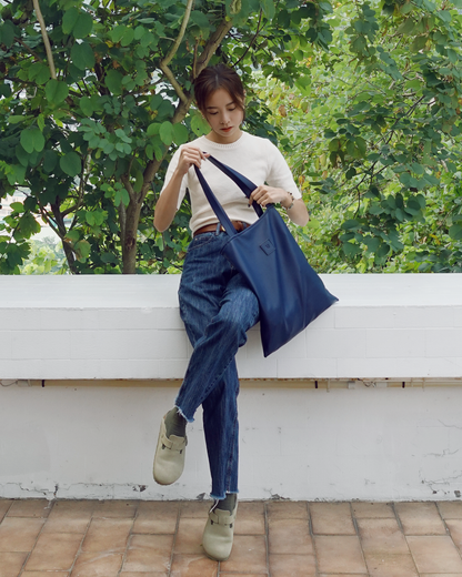 Sq.Tote - PU leather Navy