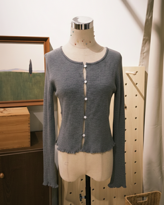 111576 - Loose Stitch Lullaby