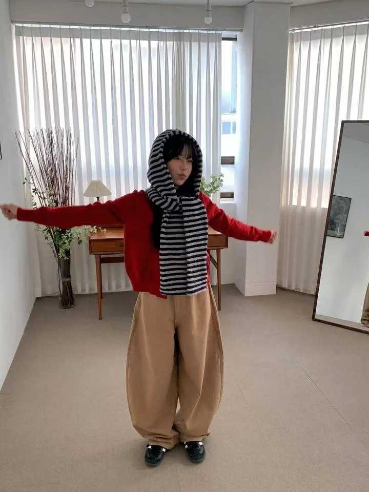 111546 - Warmth With Stripes