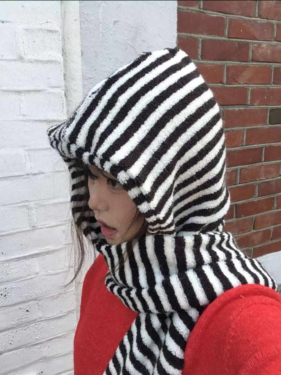 111546 - Warmth With Stripes