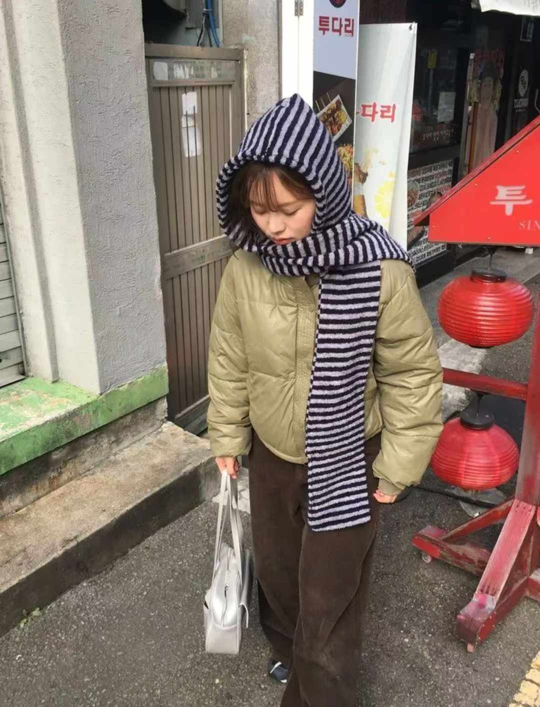 111546 - Warmth With Stripes