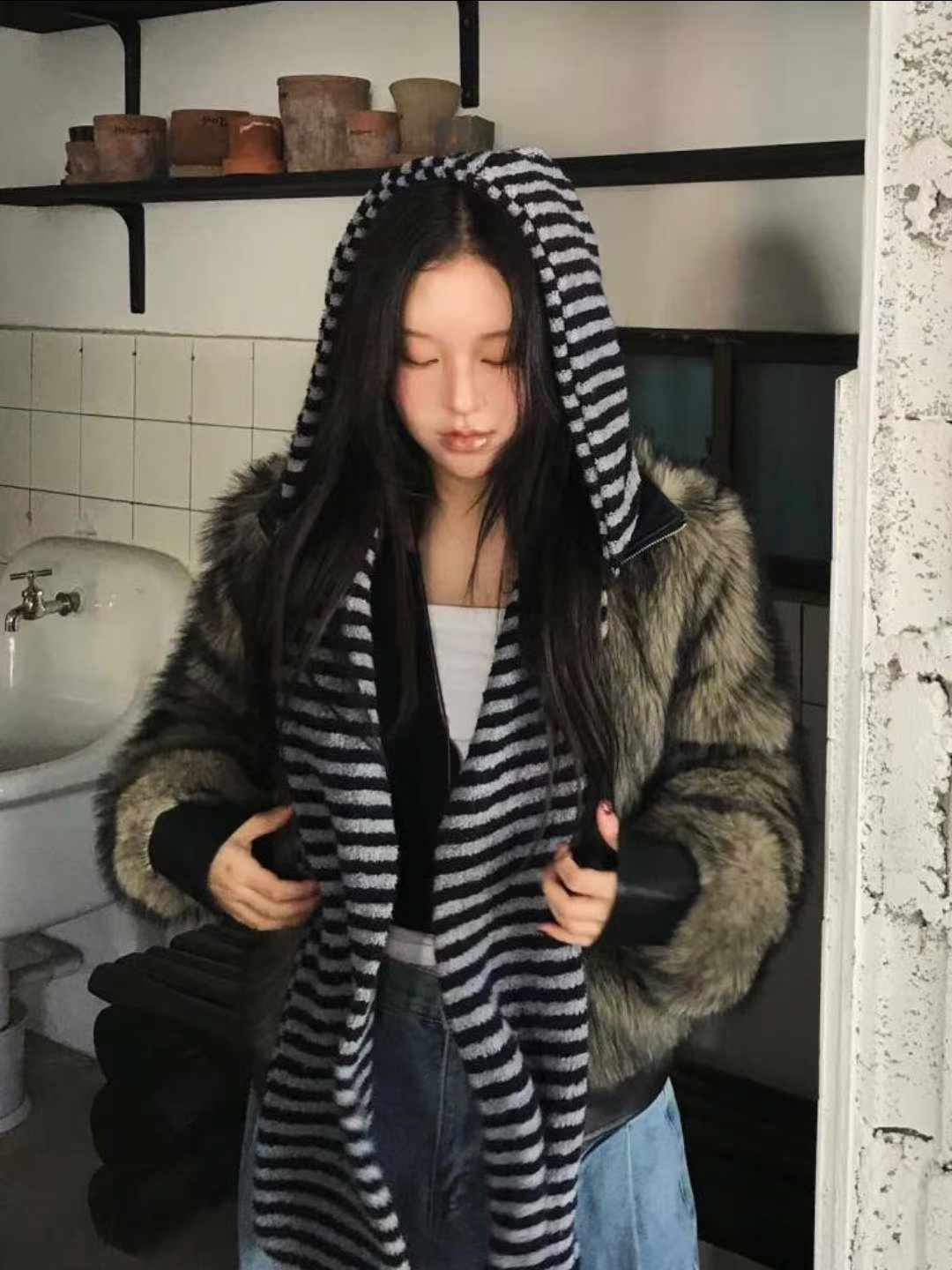 111546 - Warmth With Stripes