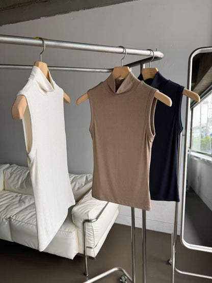 111534 - Turtleneck Tank Top