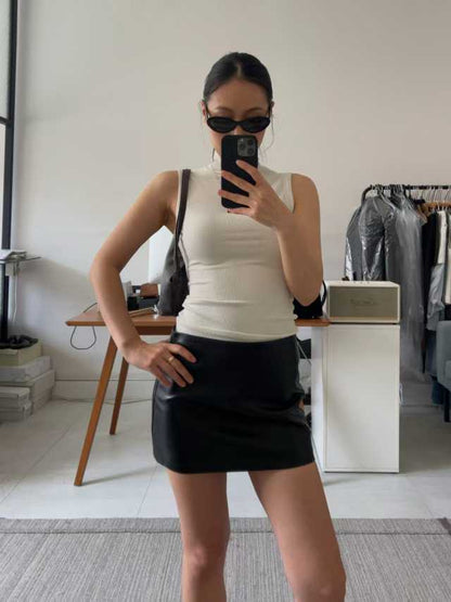 111534 - Turtleneck Tank Top